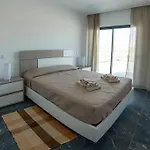 Sunset House 아파트 빌라도비스포